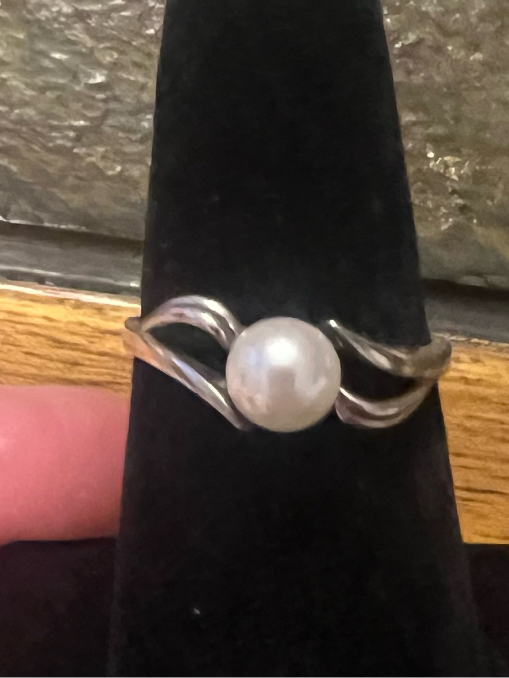 Vantel Pearls Silver Ring with White Pearl Accent